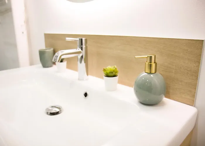 L'olivier - Moderne Et Chaleureux - Tram Et Parc *